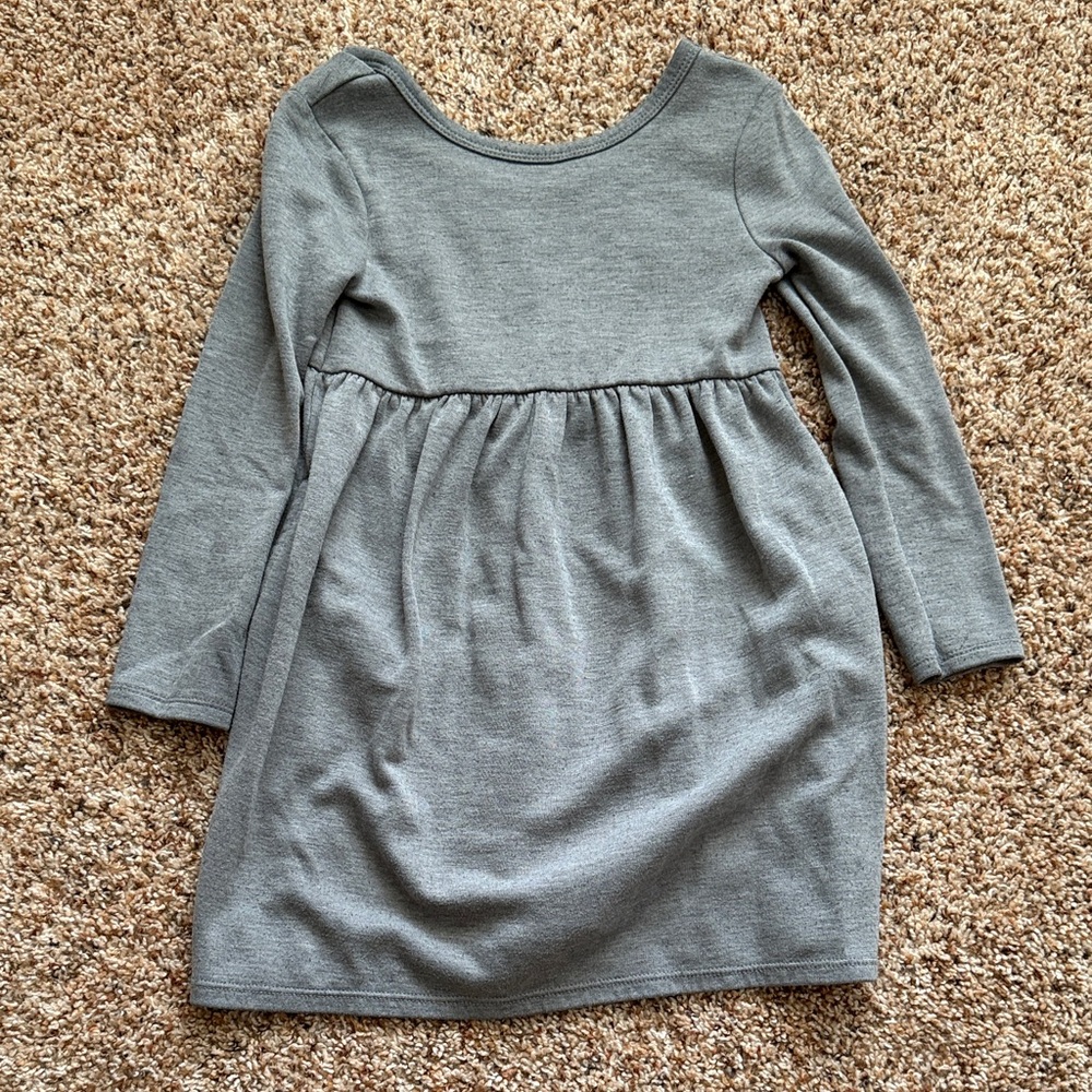 Cat & Jack Gray Casual Long-sleeve Toddler Girl Dress with Pockets